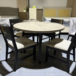 New 5pc Round Dining Set