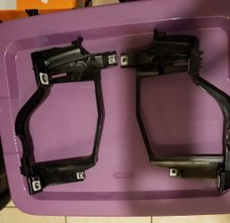 BMW head light brackets