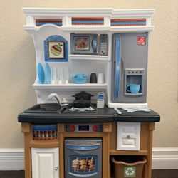 Step2 Lifestyle Custom Kitchen Playset 