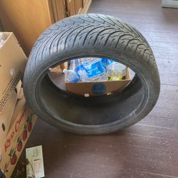  Tire Az800    305/35r24 112v
