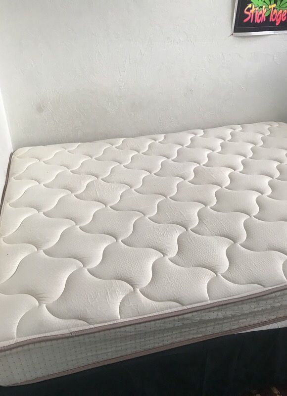 Queen size bed and box frame