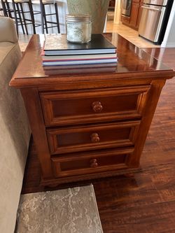 Wood 3-Drawer Nightstand End Table