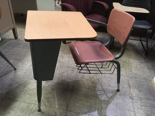 Vintage Pink School Desk For Sale In Hattiesburg Ms Offerup