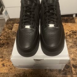 Air Force 1 Triple Black