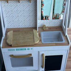 children kitchen 