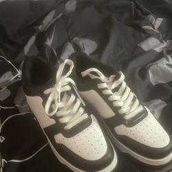 Nautica Low top sneakers (no box)