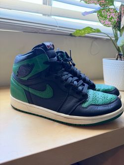Jordan 1s retro high size 10