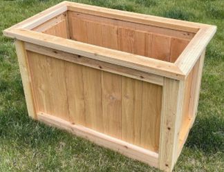 CEDAR PLANTERS BUILT TO ORDER