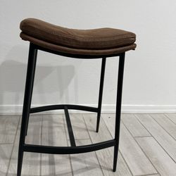 Nathan James 22202 Arlo Modern Backless Upholstered Kitchen Counter Bar Stool with Double-Layered Saddle Seat and Metal Base, Brown/Matte Black Brown/