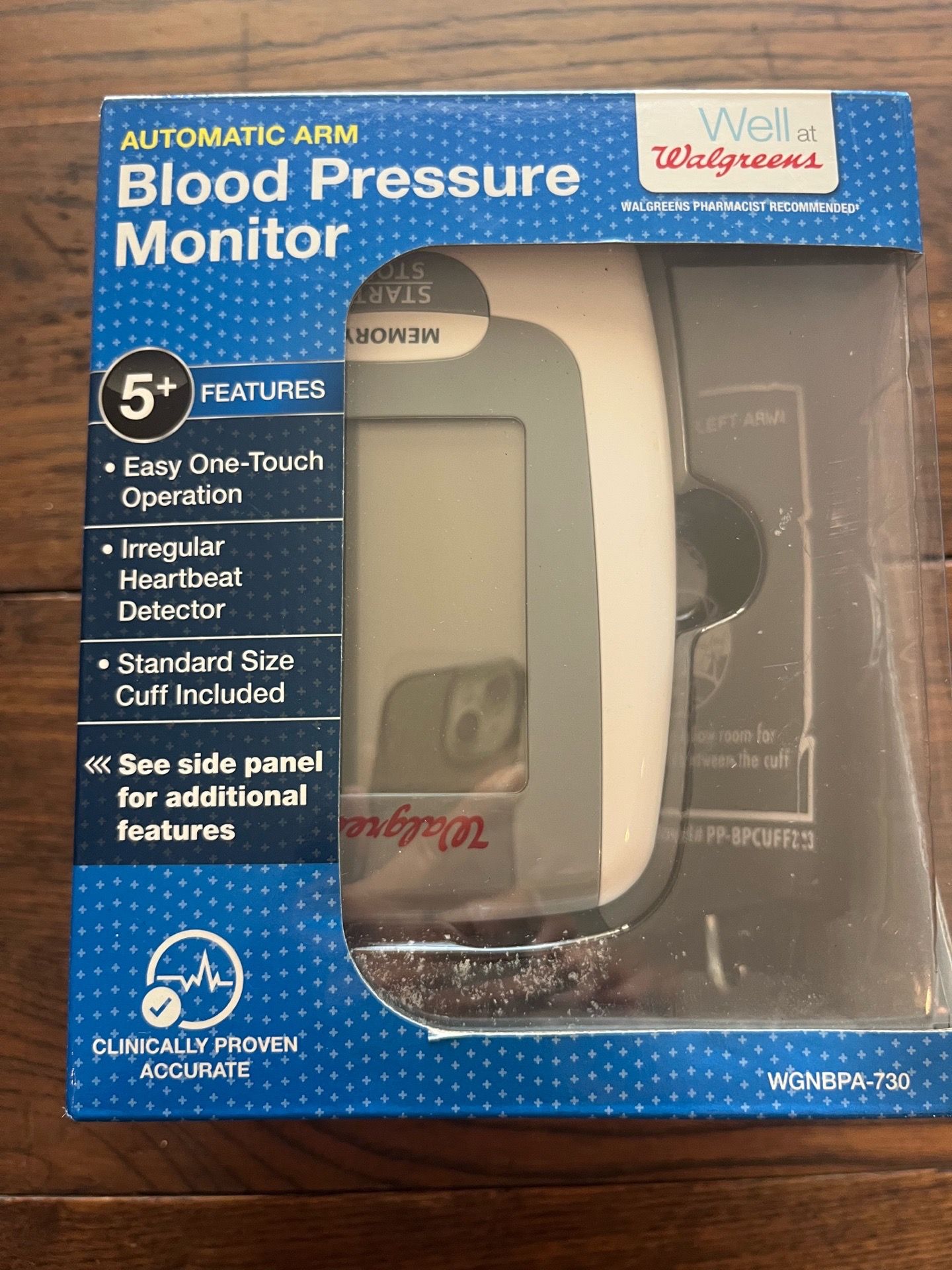Auto arm blood pressure monitor