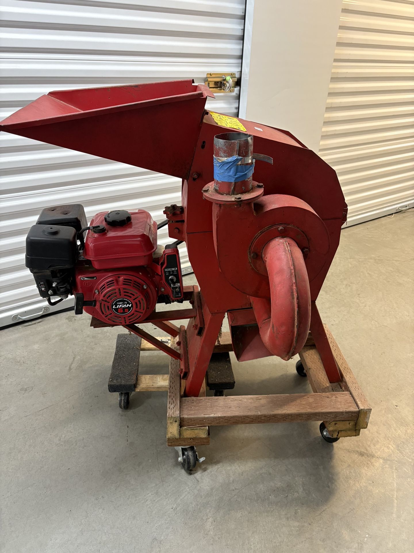 Gas-Powered Straw Hammer Mill – (Used, Good Condition)
