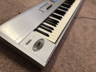 Korg Triton Le88 Keyboard workstation