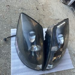 Volvo Vnl Headlights Left And Right, Excellent Condition 