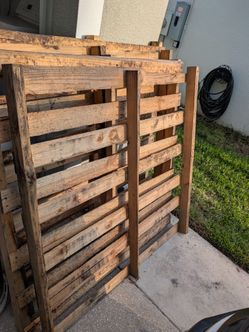 Free wood pallets.