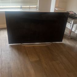 Selling 65 Inch 