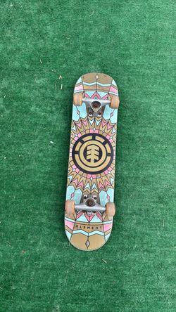 skateboard , patineta