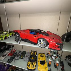 Ferrari Daytona SP3 LEGO