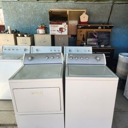 Whirlpool Washer And Gas Dryer Matching Set