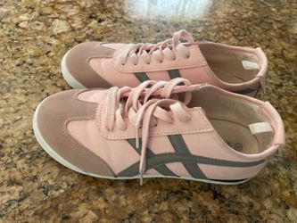 Onitsuka Tiger Mexico 66 style