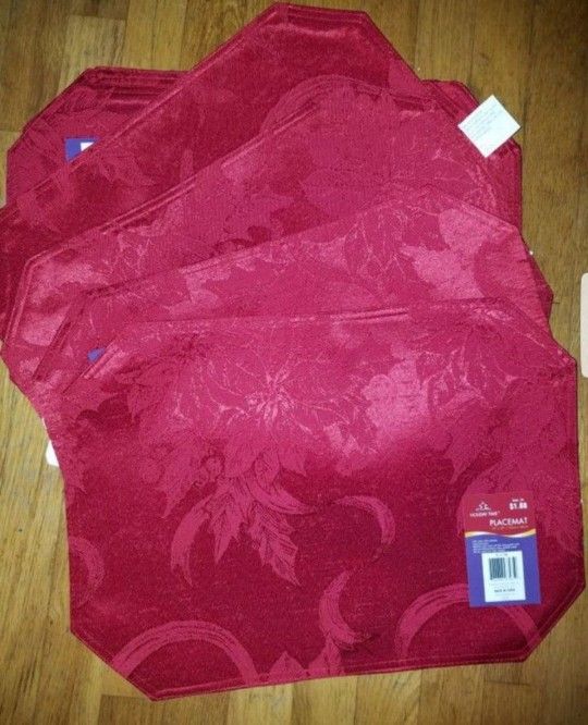 New 12 Holiday Time Placemats