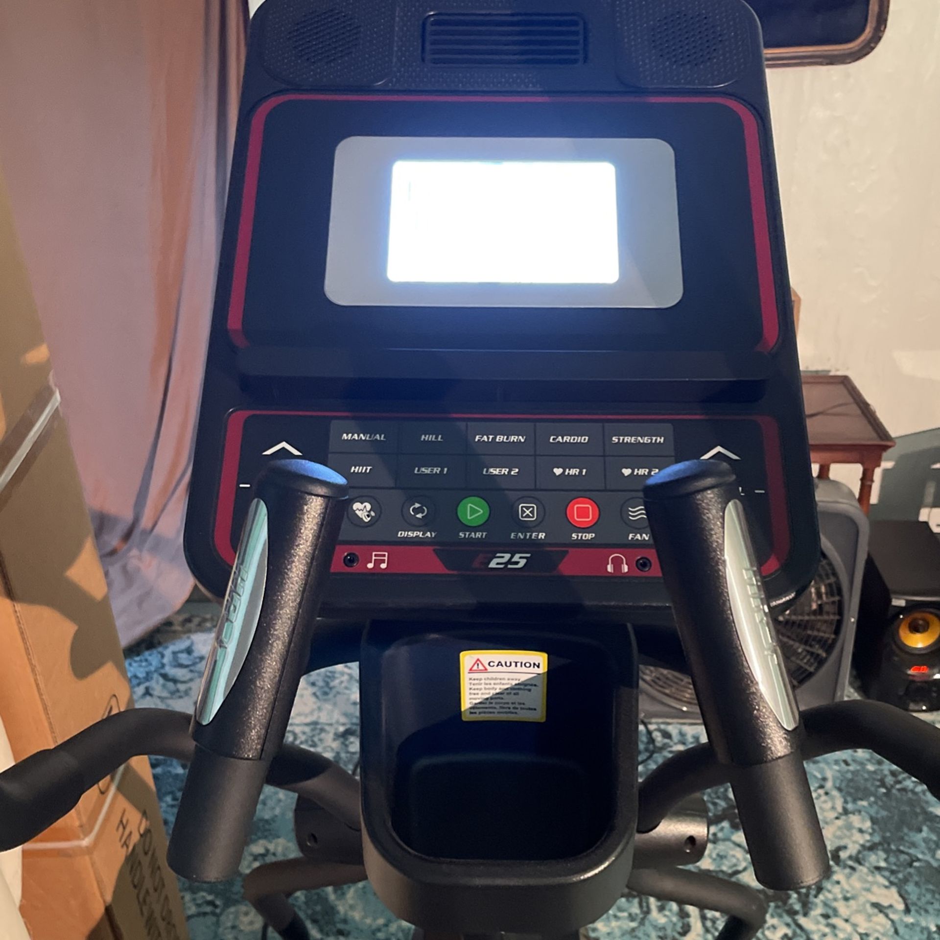 Elliptical Sole Modal E25
