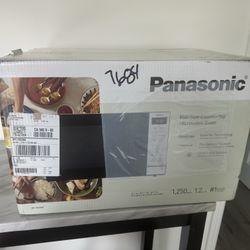 Panasonic 1.2 cu. ft. Countertop Microwave – Brand New in Box