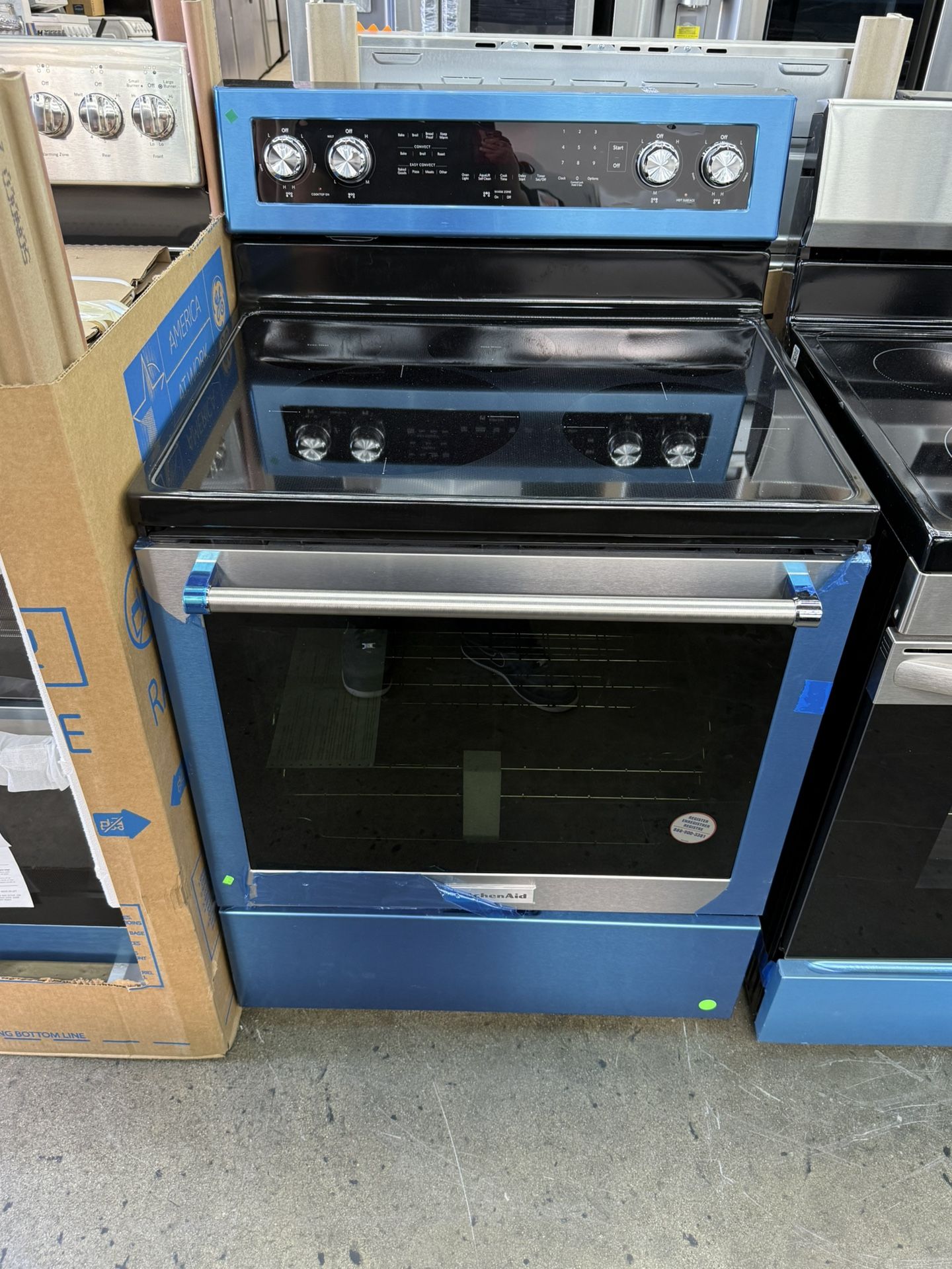 new open box Kitchen Aid electric 220 volts stove