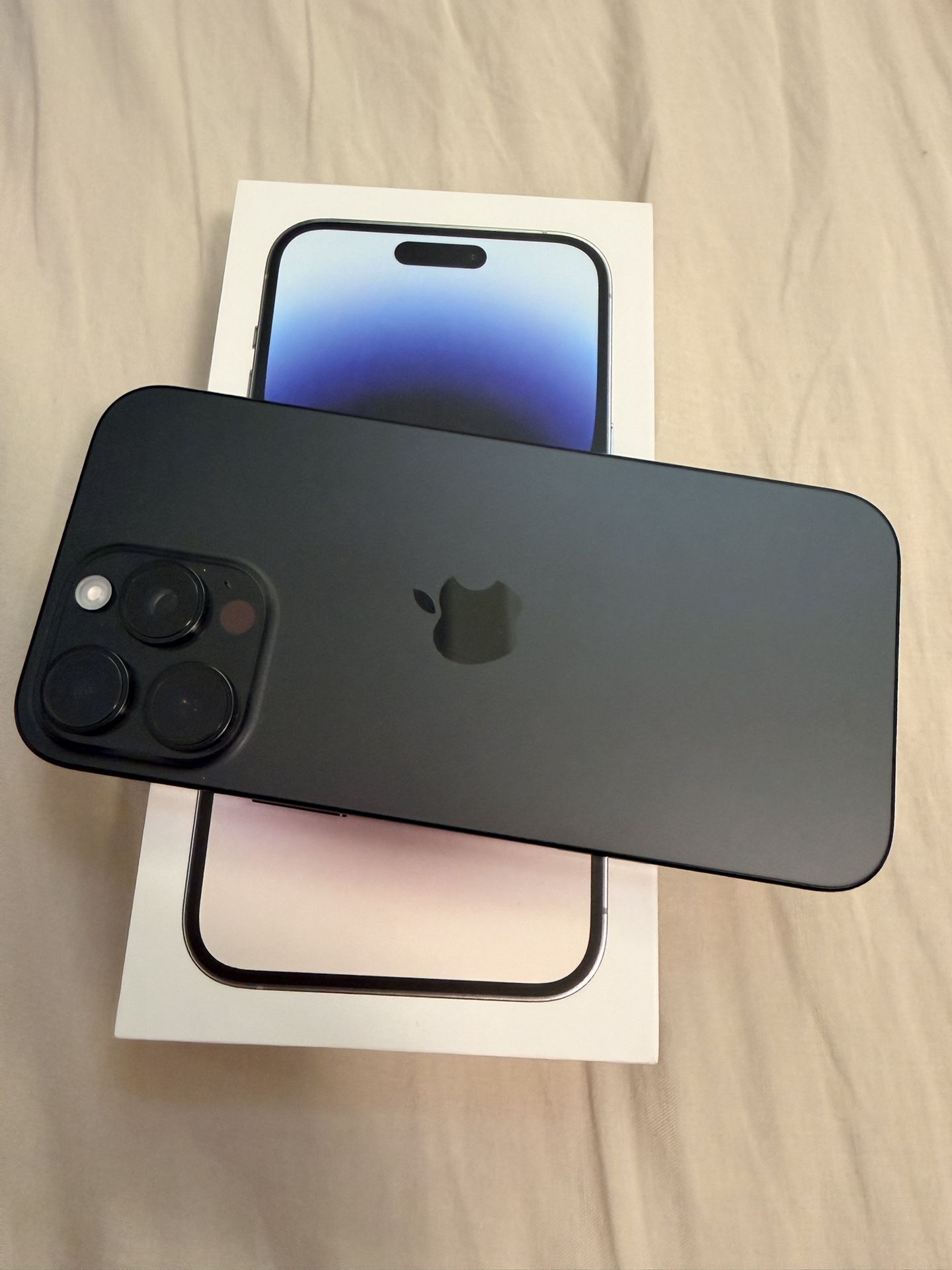 iPhone 16 Pro Max 256gp Unlock