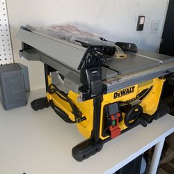 DEWALT Table Saw 