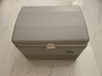 Ice Chest Cooler, Like an AC For Your Vehicle