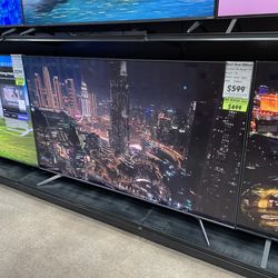 LG 77 inch OLED 4K Smart TV C4 OLED with Store Warranty And Financing Available