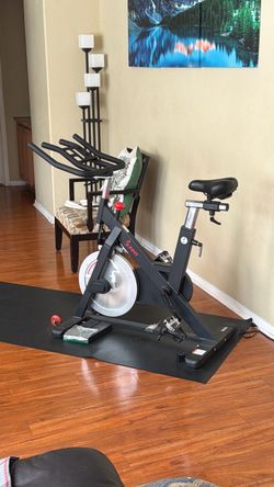 Indoor spin bike