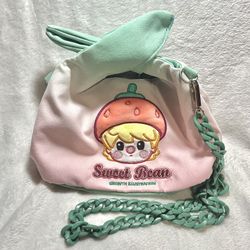 pop mart sweet bean growth illustration crossbody bag