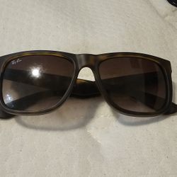 Ray Ban glasses Justin 