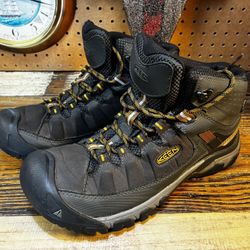 KEEN Men's Targhee III Mid Waterproof Boots Men’s Size 11