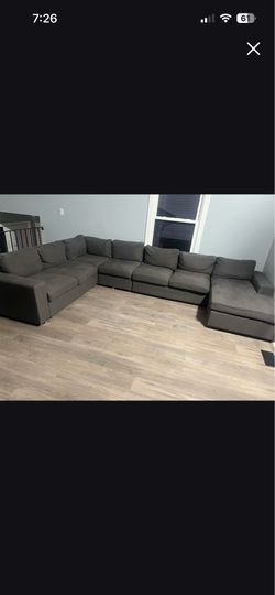 Sectional couch