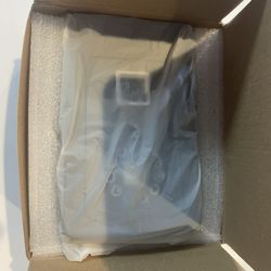 New Smart Lock Boxes, Fingerprint Key Box Bluetooth Key Box with App Control & Passcode, Waterproof Wall Mounted & Door Hanging Security Lock Box 