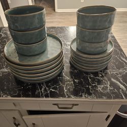 Set Of 6 Dishes 