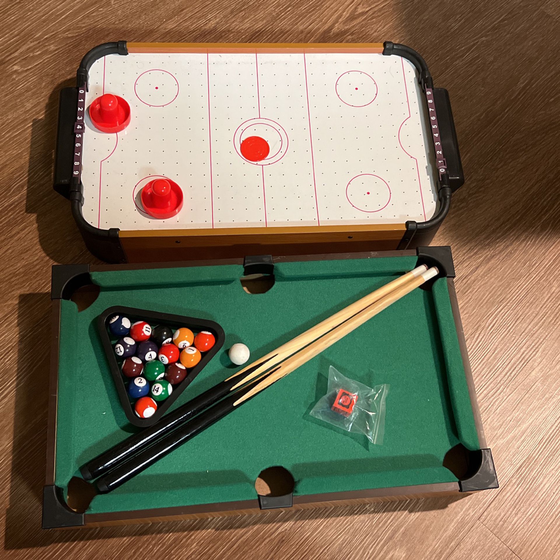 Mini pool And Air Hockey table