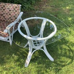 Table And Chairs 