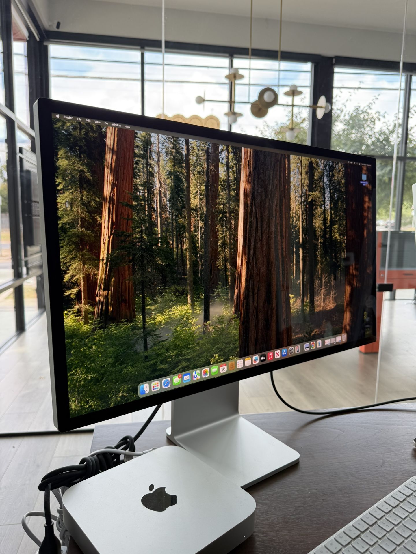 Apple Studio Display 27" with Standard Glass (Tilt- and Height-Adjustable Stand) under AppleCare+