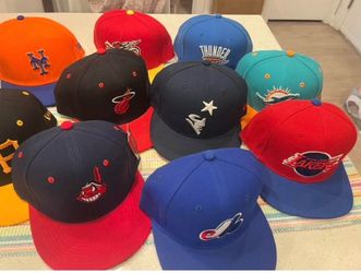 10 New Fitted Hats Mix Teams Snap and Fitted 100$