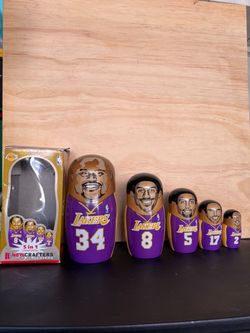 LAKERS Collectables New  Crafters Nesters