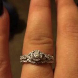10k diamonds engagement ring and band set 