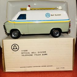 VINTAGE OFFICIAL BELL SYSTEM TELEPHONE TRUCK TOY BANK in ORIGINAL BOX from 1970 - SEE ALL PHOTOS PRICED TO SELL!