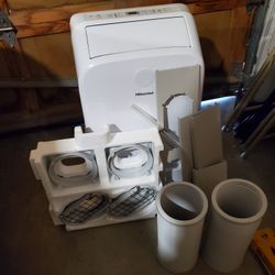 Hisense 8000 BTU 550 SQ FT Air Conditioner And Heat Pump