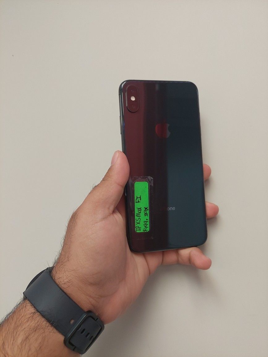 IPhone XS Max In Excellent Condition FACE ID NOT WORKING UNLOCKED WITH CASH DEAL $ 249