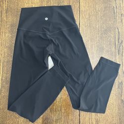 🍋Lululemon  Align Crop Black HR Leggings 4  (NWT $118) 
