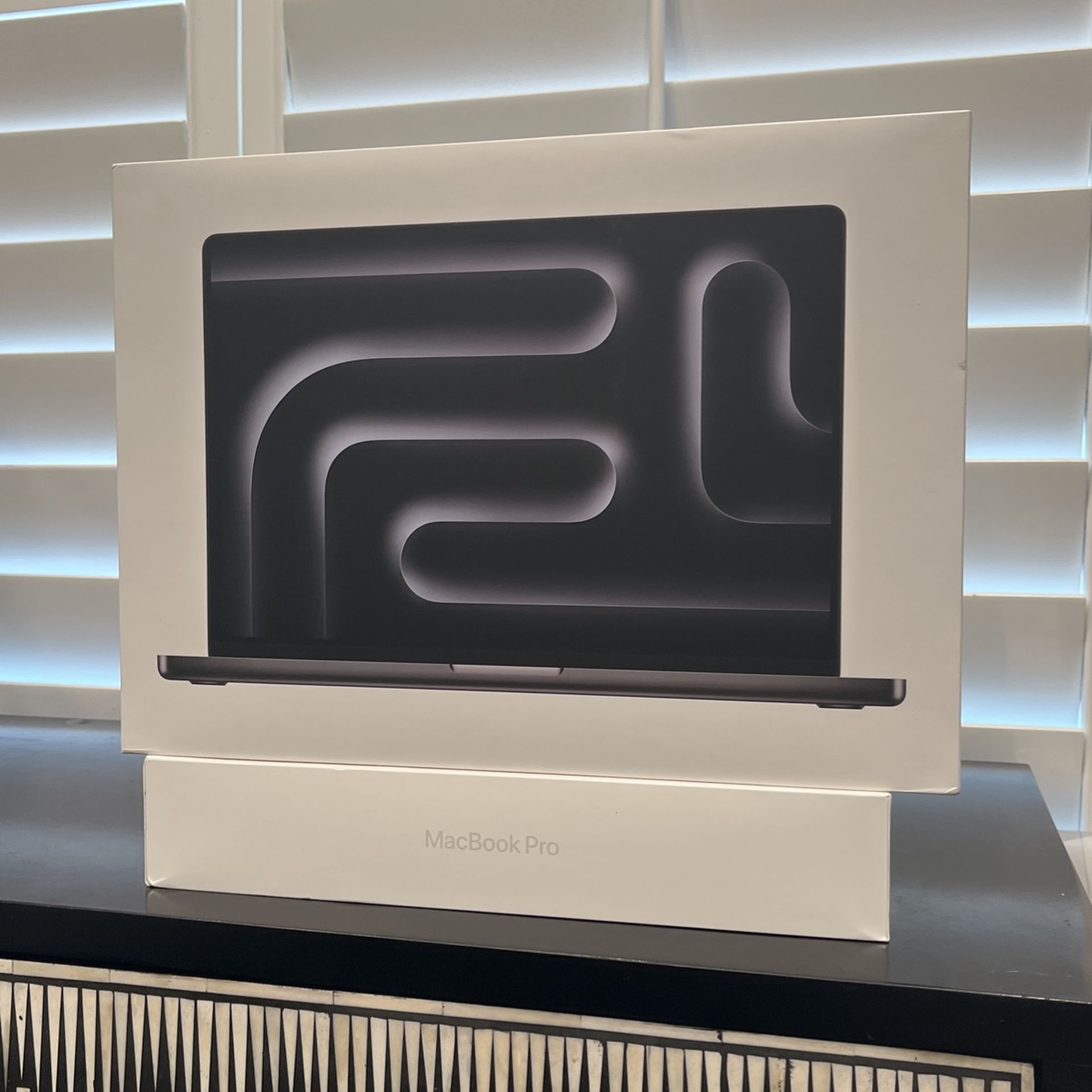 16” MacBook Pro M3 Pro Chip 18gb 512gb Latest Model