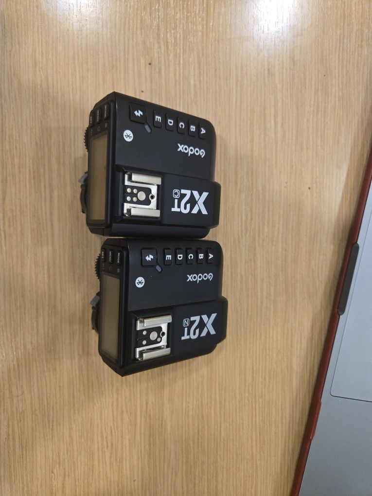 Triggers For Canon And Nikon For Sale